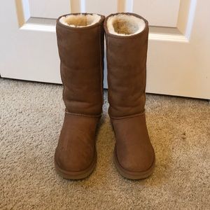 Ugg classic tall boots in chestnut
